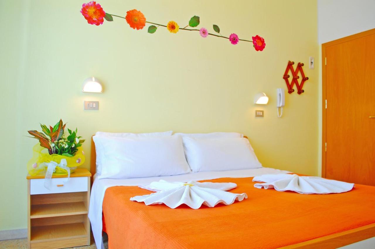 Hotel Clara Rimini Luaran gambar